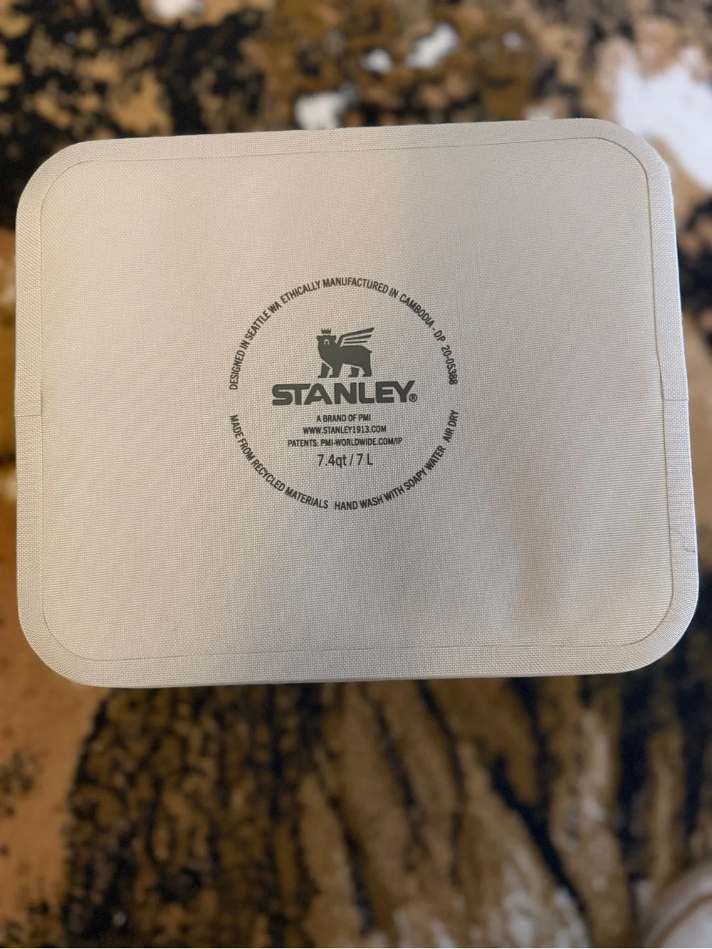 Stanley 10 Cans/7.2qt All Day Julienne
Miniature Bag Cooler Ash NWT Retail $100 - Picture 8 of 13